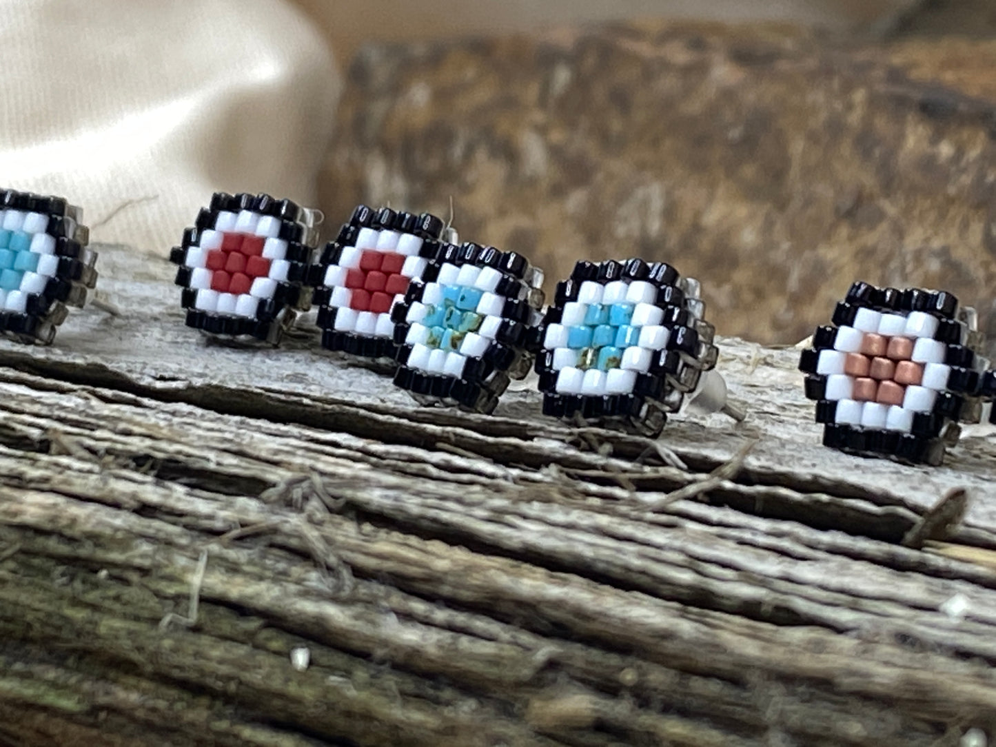The Anne Studs - Matte Red